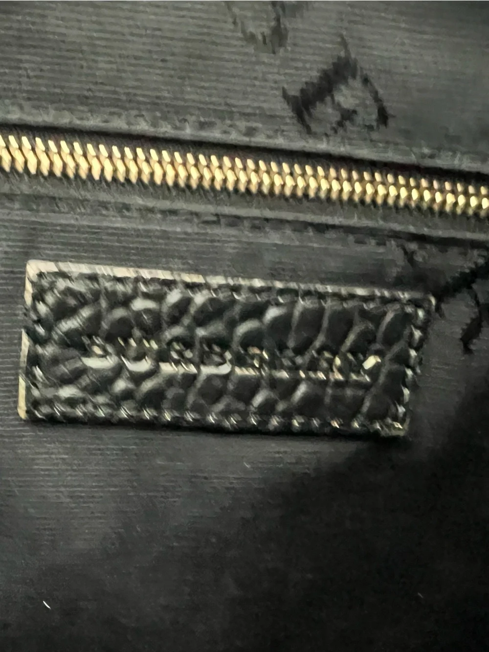 Burberry Gradient Metallic Signature Grain Medium Dewsbury Tote